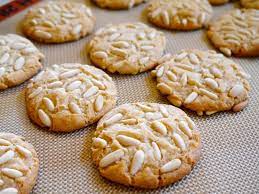 And then there are some festive holiday recipes included here that are not quite christmas cookies at all, but they are too good not to include! Christmas Cookie Recipes Without Nut Itialian Almond Cloud Cookies Recipe Animal Cookies Recipe My Italian Christmas Cookies Recipe Embodies All The Most Beloved Parts Of Holiday Baking Lubang Ilmu