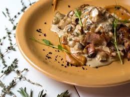 Lapin De Garenne Aux Champignons Recette Recette Lapin Lapin Au Vin Blanc Recette