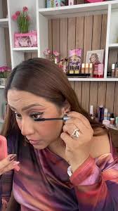 Astrid Cerna MakeUp Studio was live.