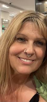 DOES ANYONE REMEMBER A LADY NAMED CATHERINE? I LIVED ON WALLULA, AND I  REMEMBER HER WITH ONE ARM AND OLD AT THE TIME. MAYBE SHE LIVED ON BOYD OR A  HOUSE IN