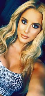 Just for fun, (no hate to anybody), who is the most attractive in your  opinion BEFORE all the surgeries? : r/SellingSunset