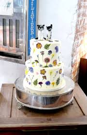 Pressed Flower Wedding Cake Wedding Cakes With Flowers Floral Wedding Cakes Wedding Cakes