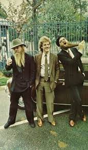 Auch der zz schreit wie der zappa nach rebellion und ehrt die größen der rockwelt. 120 Zz Top Ideen Musik Zz Top Blues
