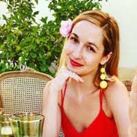 Dana Samuels's Instagram, Twitter & Facebook