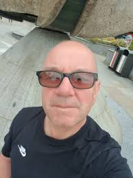 Carl Downer (@carldowner1)