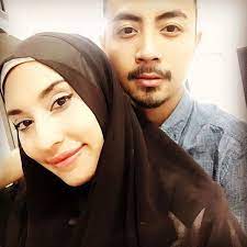 (redirected from mohd syazwan mohd roslan). Suami Tak Matang Pelakon Kontroversi Zarina Anjoulie Sah Bercerai Gosip Tempatan Gosip Forum Cari Infonet