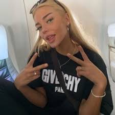 Listen to Playboi carti-"Star Wars"(prod Adrian) by Adrian in Miss the rage 