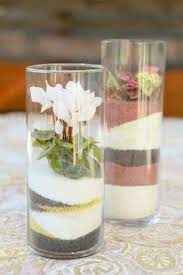 En optant pour la gravure sur verre, vous pouvez décorer votre vase avec des motifs ou des inscriptions. 51 Meilleures Idees Sur Sable Colore Et Vase Sable Colore Deco Plantes Idees Terrariums