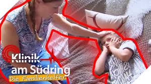 Angst vor Sexualkunde: Junge traut sich nicht mehr in die Schule! | Die  Familienhelfer | SAT.1 - YouTube