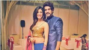 Sns (suyyash & siddharth) music produced by. Telly Couple Kishwar Merchant And Suyyash Rai Announce Pregnancy With A Cute Post English Lokmat Com
