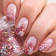 Think outside of the box with this chic neutral design. 15 Rose Gold Manicure Ideas To Experiment With