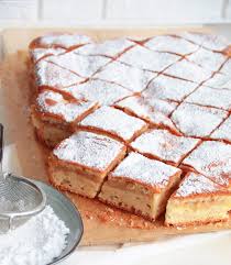 Schnell und einfach gelingt dieses rezept auch jedem backanfänger. What Ina Loves Gedeckter Apfelkuchen Auf Kroatische Art