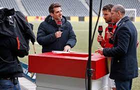 Er kommentierte sportanlässe mühelos auf französisch, deutsch und italienisch. Home Lukas Ninck