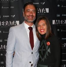 Chelsea winstanley opens up about her childhood sexual abuse and how husband taika waititi helped her to heal ''his first response was, 'i wanna f * ing kill him!' but it's more just him being supportive and not shutting down, diminishing me or making me feel like past childhood stuff doesn't matter.'' Taika Waititi With His Wife Chelsea Winstanley Celebrities Infoseemedia