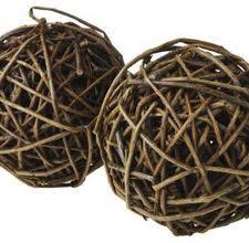 How To Make Willow Twig Balls Ehow Twig Crafts Vine Decoration Grape Vines