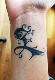 Explore cool inscribed ink ideas with scripts and decorative fonts. Pin By Elizabeth Peraza On Inked Letter L Tattoo Tattoo Designs L Tattoo