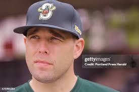 611 Aaron Maine Photos & High Res Pictures