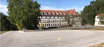 Tout cela relativement aux élèves en grande difficulté, dans un domaine que l'on peut appeler psychopédagogique (psychologique, renvoyant à des connaissances théoriques, y compris scientifiques, et à une compréhension clinique de la vie mentale (cognitive) et psychique (affective. Les Internats Pour Ecoles En France