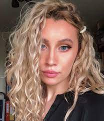 Pin On Curly Hair I Like