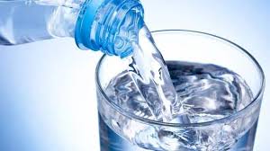 هل يمكن علاج ضغط الدم المرتفع بالماء