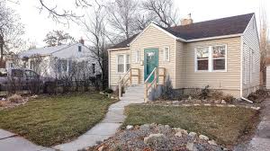 3 Bedroom House West Billings Billings Mt Rentals Adorable 3 Bedroom Home Re Modeled Dogs Negotiable Large Family Rooms Renting A House Apartments For Rent