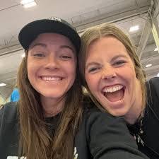 Tracy Philpott's Instagram, Twitter & Facebook