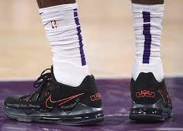 At finish line, the popular nike lebron 17 low can be yours for $90, an impressive $70 off the original price of $160. Nike Lebron 17 Low Bred Cd5007 001 Release Info Uk