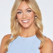 Abby Fox's Instagram, Twitter & Facebook