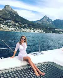 الليدي كيتي سبنسر kitty spencer ابنة أخ الأميرة الراحلة ديانا وعارضة الأزياء ووجه دولتشي أند غابانا dolce and gabbana تزوجت من حبيبها مايكل لويس michael lewis أحد أقطاب الموضة في العالم العروس البالغة من العمر 30 عاماً والعريس البالغ من. 16 Ø­Ù‚Ø§Ø¦Ù‚ Ø£Ù‚Ù„ Ø´Ù‡Ø±Ø© Ø¹Ù† Ø§Ø¨Ù†Ø© Ù„ÙŠØ¯ÙŠ Ø¯ÙŠ Ø§Ù„Ø±Ø§Ø¦Ø¹Ø© ÙƒÙŠØªÙŠ Ø³Ø¨Ù†Ø³Ø± ÙˆØ³Ø§Ø¦Ù„ Ø§Ù„ØªØ±ÙÙŠÙ‡ Ù†ØµØ§Ø¦Ø­ ÙˆÙ…Ø¹Ù„ÙˆÙ…Ø§Øª Ù…ÙÙŠØ¯Ø© Ø­ÙˆÙ„ Ø§Ù„Ø¹Ù„Ø§Ù‚Ø§Øª ÙˆØ§Ù„Ø²ÙˆØ§Ø¬