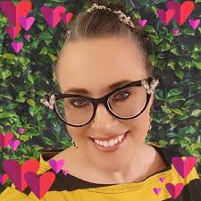 Woo hoo!!! #beezkneezbubblebling #bestryzehivefolksever