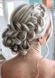 Hochsteckfrisur Design Hochsteckfrisuren In Mittlerer Haarlange High Heels In 2020 Updos For Medium Length Hair Short Hair Updo Medium Length Hair Styles