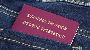 Green passes must be in italian, english, french or spanish and can be presented in digital or printed formats. Kritik An Planen Osterreichs Doppel Pass Fur Sudtiroler Italien Reagiert Erbost