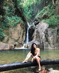 Selain air terjun sungai chiling, terdapat lagi satu tempat air terjun yang boleh anda beriadah iaitu lata makau kuala kubu bharu. In Wonderland