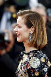 Eva herzigova attends the screening of rocket man during the 72nd annual cannes film festival on may 16, 2019 in cannes, france. Eva Herzigova Short Hairstyles Eva Herzigova Hair Stylebistro