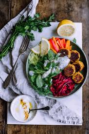Butternut Kurbis Falafel Bowl Klara S Life Rezept Falafel Lebensmittel Essen Ideen Furs Mittagessen