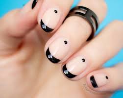 Este dormitorio es bastante aburrido. Opi Nail Salon Santiago