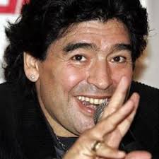 Maradona tiene ofertas de cuatro clubes europeos