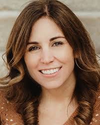 Danielle Renner's Instagram, Twitter & Facebook