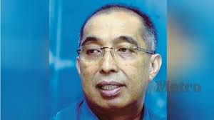 Bekas ketua menteri sabah, datuk seri salleh said keruak telah membatalkan permohonannya untuk menyertai pkr. Salleh Kembali Jadi Ketua Menteri Sabah