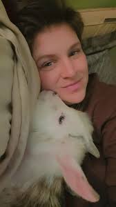 Weaning a 3.5-month-old bottle baby goat in cold weather