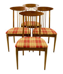 Affordable furniture from a trusted brand. Broyhill Sculptra Mid Century Dining Chairs Set Of 4