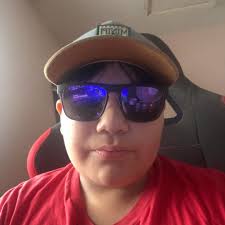 anyone wanna play delulu?