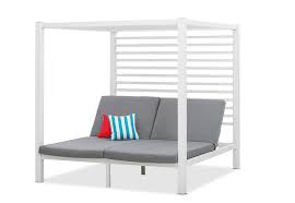 Our daybed mattress is hand tufted with heavy cord and finished with piped edges for a deliberate, tailored look. White Casablanca Outdoor Daybed Amart Furniture