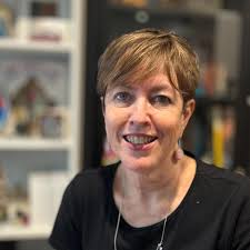 bernie McKinlay (@bernie_betterlatethannever) • Instagram photos and videos