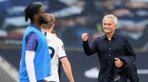 Check spelling or type a new query. Igroki Tottenhema Vmeste S Mourino Sovershili Opasnuyu Progulku Po Kryshe Tottenhem Hotspur Stedium Footboom