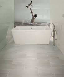 Pin By Natalia Marszalek On Splish Splash Vinyl Flooring Bathroom Bathroom Vinyl Grey Vinyl Flooring