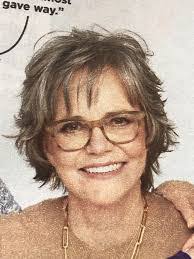 Kendra Bassett's Instagram, Twitter & Facebook