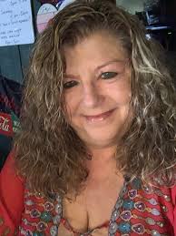 Sunday Funday is here with Trivia, darts, delicious food, and an awesome  selection of yummy beer, ciders, seltzers, and sodas!🎉