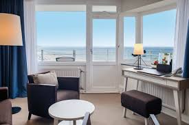 Alle Zimmer Mit Ostseeblick Im 5 Sterne Thalasso Und Wellnesshotel Rostock Warnemunde Rostock Warnemunde Wellnesshotel Zimmer