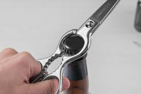 Realiza extraordinariamente bien en todas las tareas principales de la cocina. Tijeras De Cocina El Utensilio Que Casi Todo El Mundo Tiene Pero Pocos Valoran Por Que Merecen La Pena Y Cuales Son Las Mejores